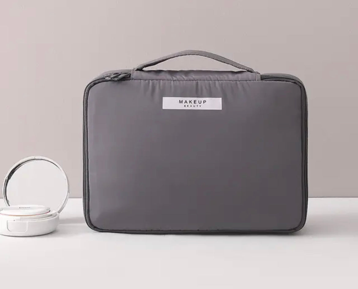 It Girl Travel Bag